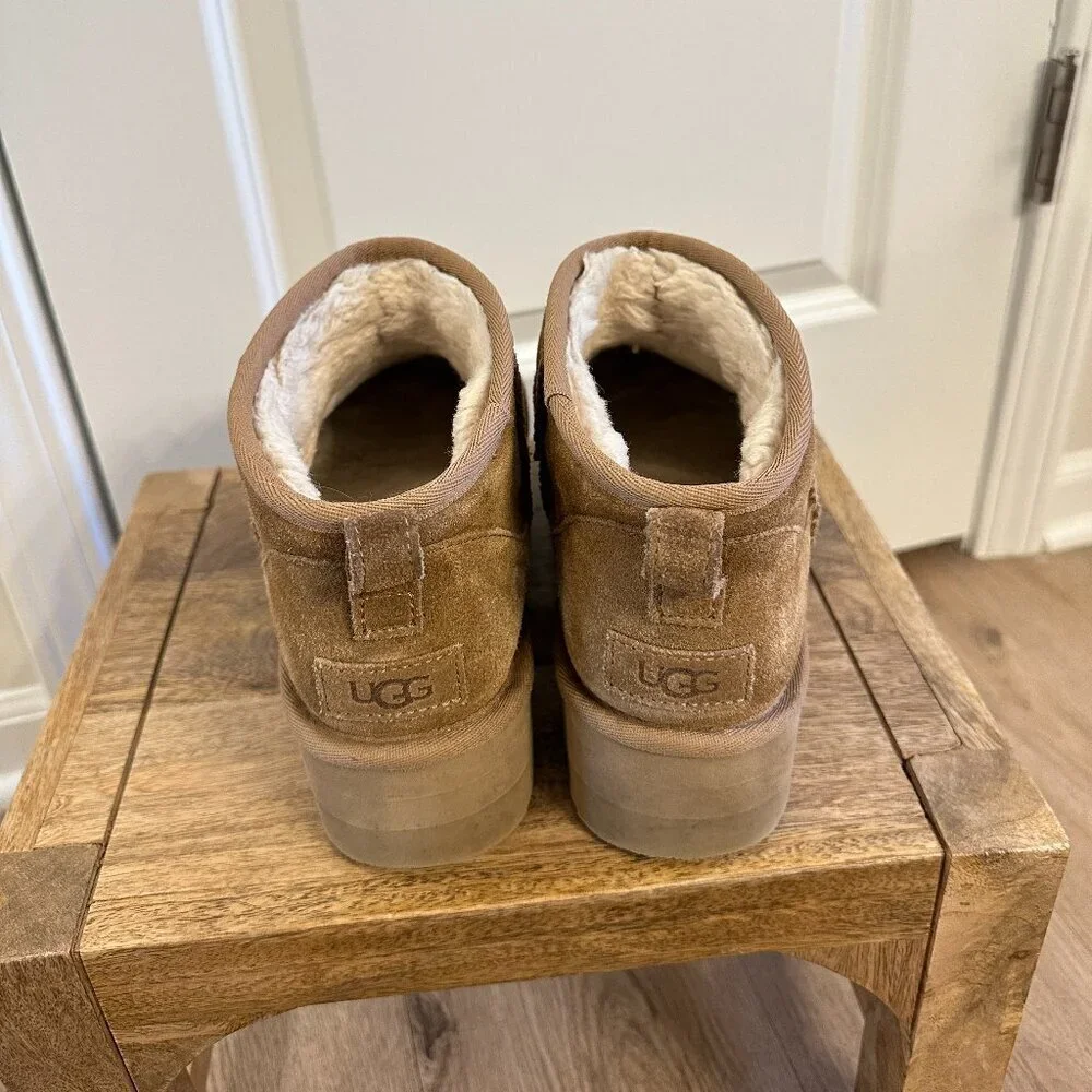 UGG Classic Ultra Mini Platform Boot in Chestnut Size US 9